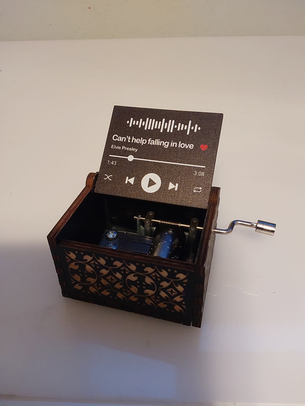 Wooden Music Box, Can't Help Falling In Love (46)